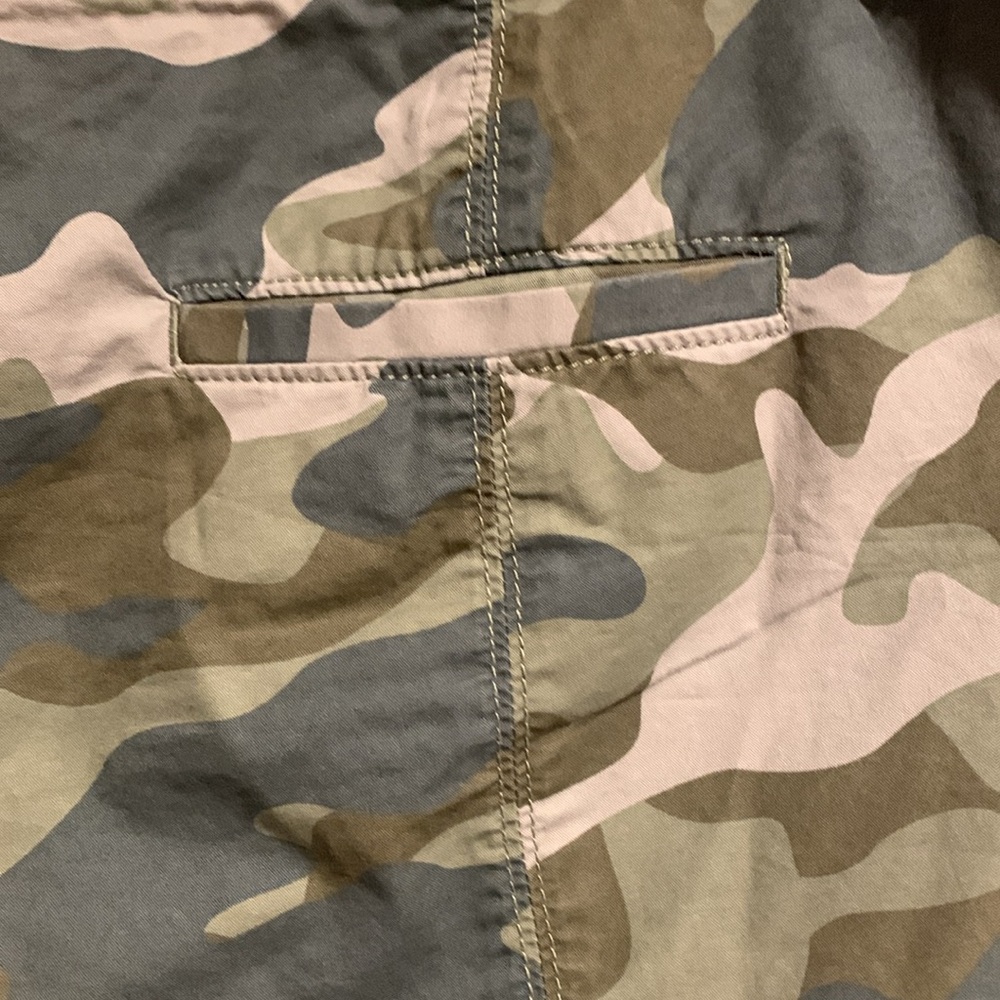 🤎💚Camo Shorts💚🤎 - Picture 6 of 10